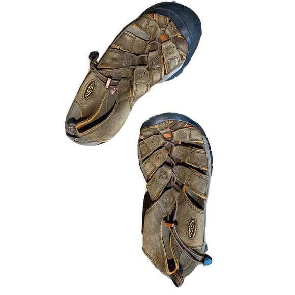 Keen Newport H2 Sandals Waterproof Hiking Shoes Mens Sz 9 mossy brown Bungee main image 5